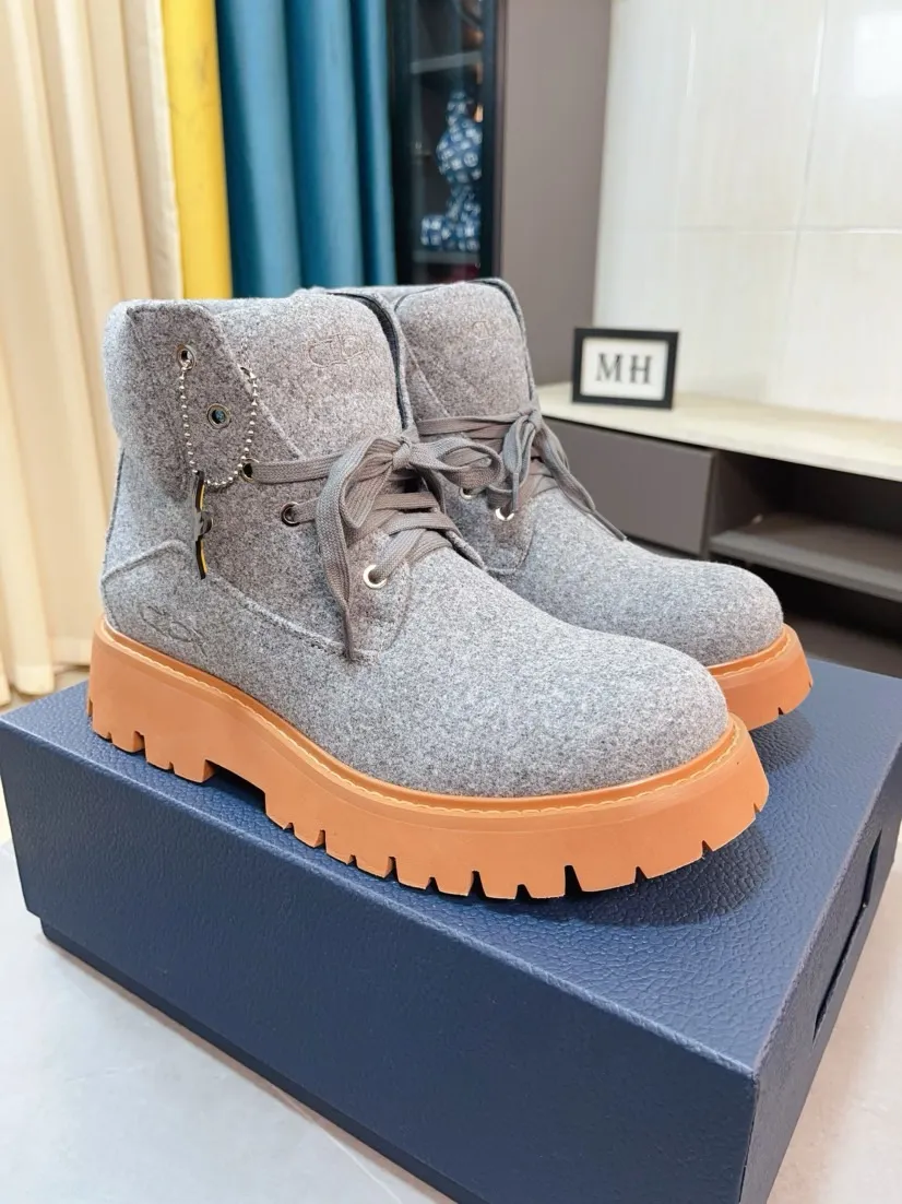 Men's shoes 💰580🌹🌹[Dior] Dior's new high-top imported nubuck leather ➕ cowhide lining, designed by European and American masters, perfect shape to create counter quality, solid color raw and wear-resistant outsole, original quality, unique and beautiful design, super versatile and very comfortable. High-end without losing taste, fashionable, cold-proof and warm! Absolute focus 39-44 size 38 45 customized